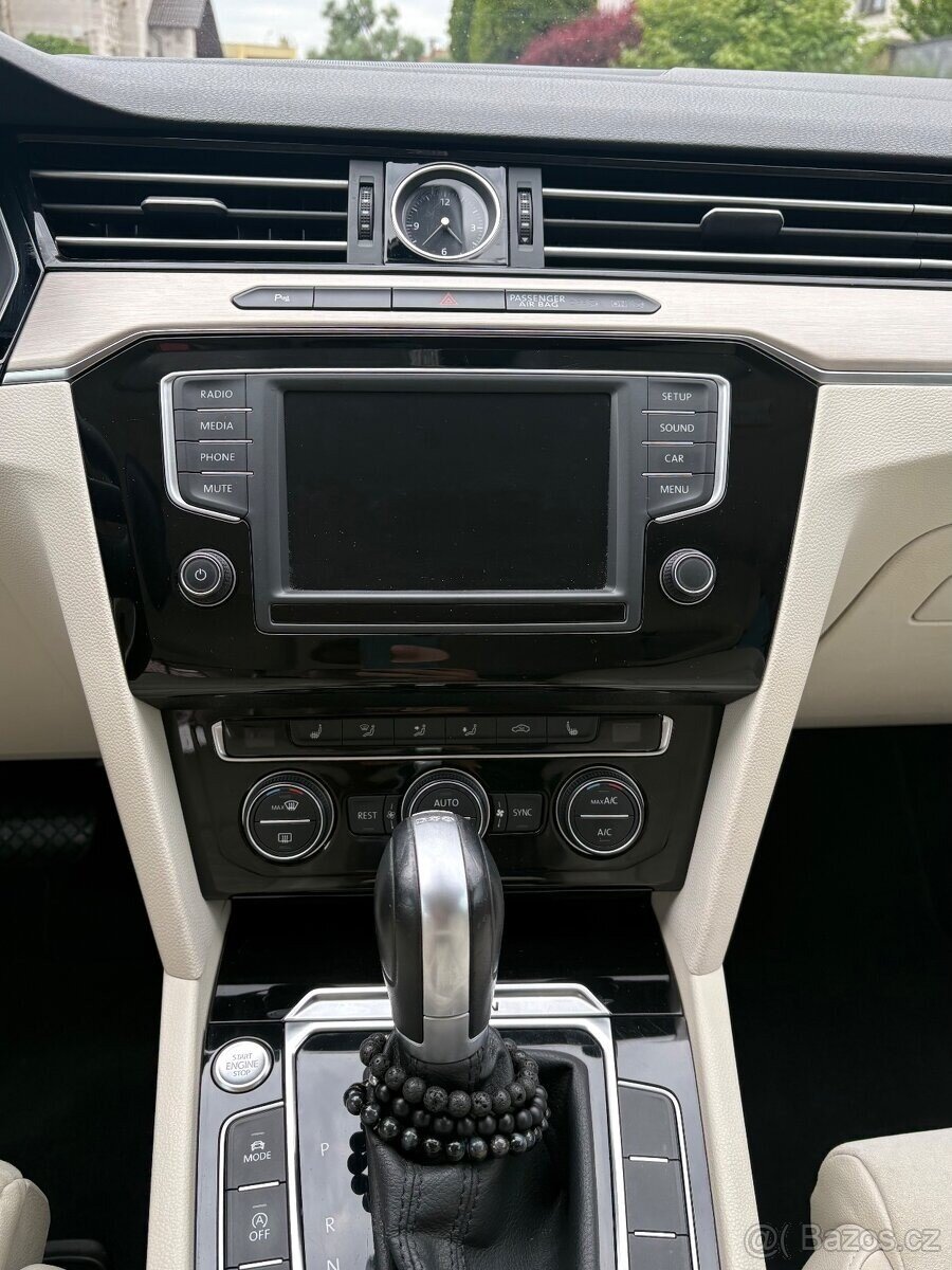 Volkswagen Passat Sedan 0,0 0