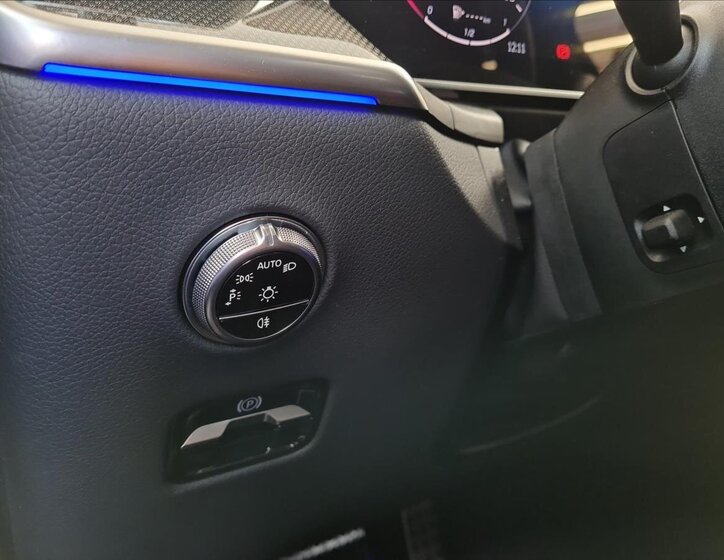 Mercedes-Benz GLC SUV 2,0 l 198 kw