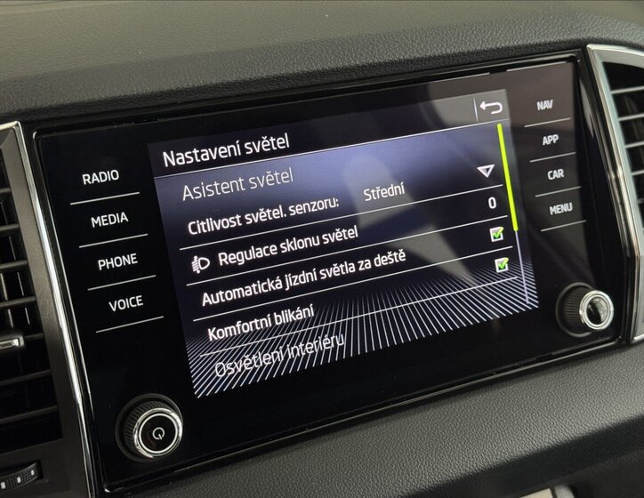 Škoda Karoq SUV 1,5 l 110 kw