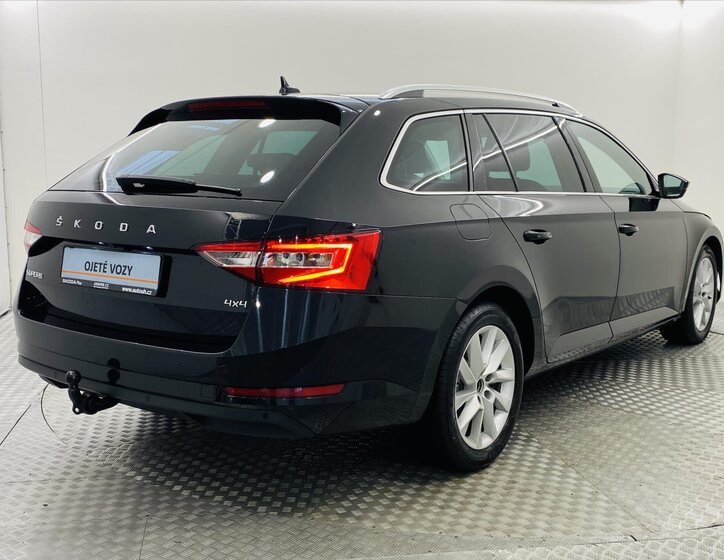 Škoda Superb 2