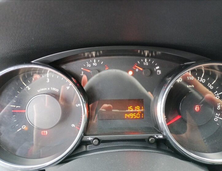 Peugeot 5008 SUV 1,6 l 88 kw