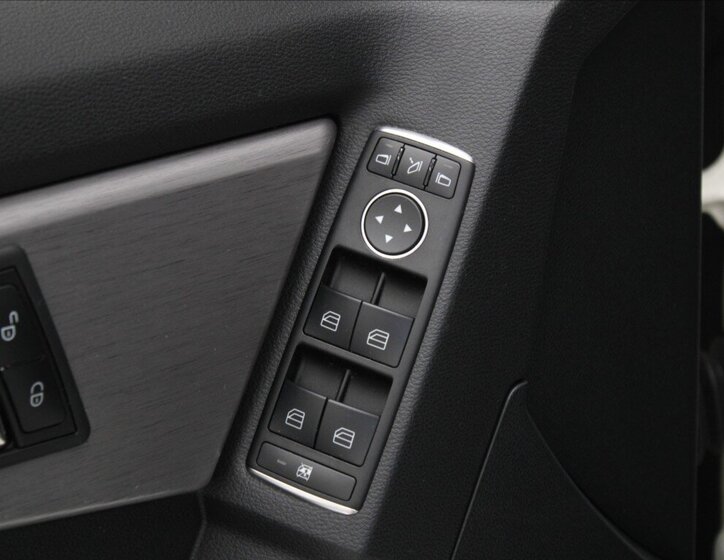 Mercedes-Benz GLK 16