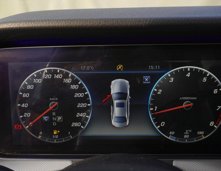 Mercedes-Benz Třídy E Sedan 2,0 l 180 kw