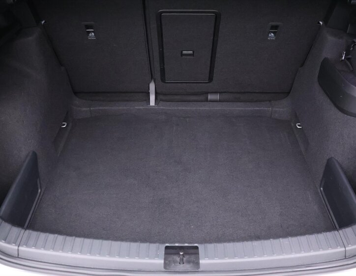 Škoda Karoq SUV / Terénní 2,0 l 85 kw