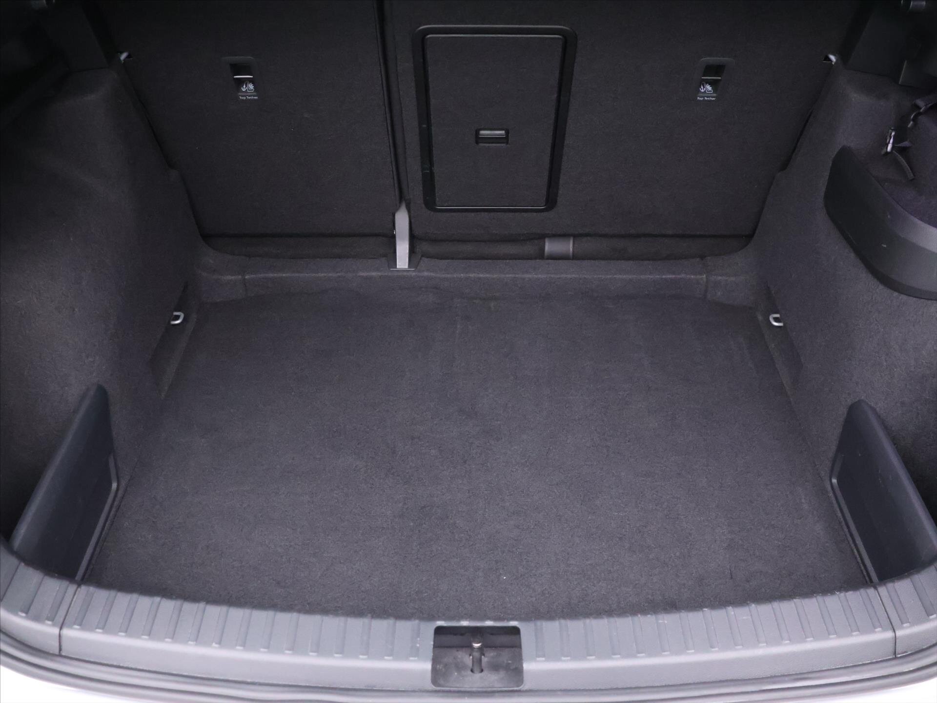 Škoda Karoq SUV / Terénní 2,0 l 85 kw