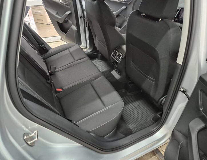 Škoda Karoq SUV / Terénní 1,5 l 110 kw