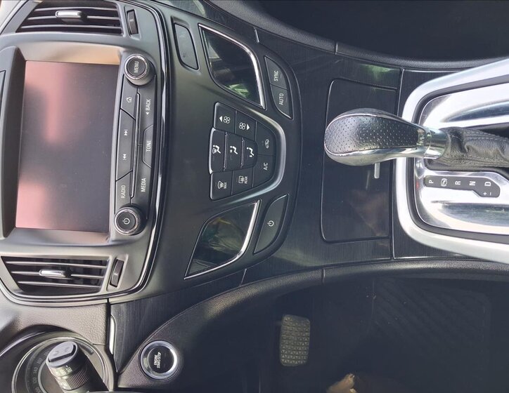 Opel Insignia Kombi 2,0 l 120 kw