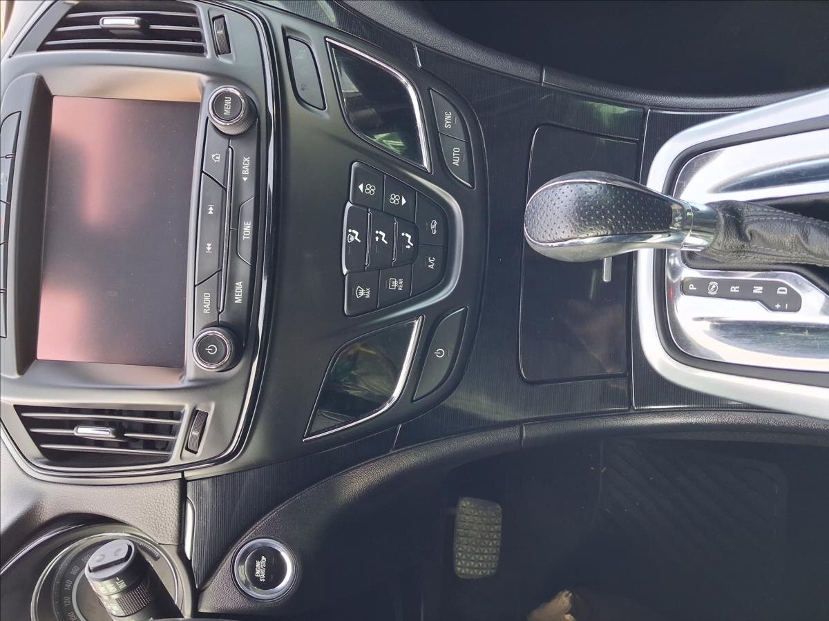 Opel Insignia Kombi 2,0 l 120 kw