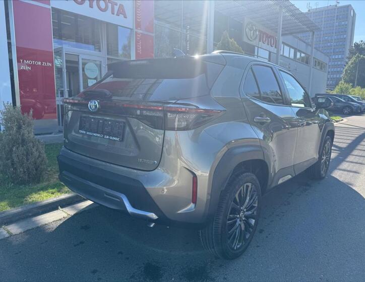 Toyota Yaris Cross 3