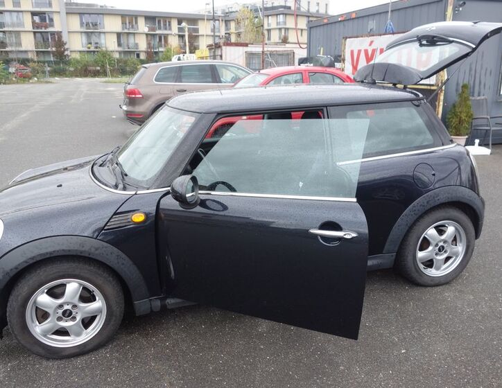 Mini Cooper 19