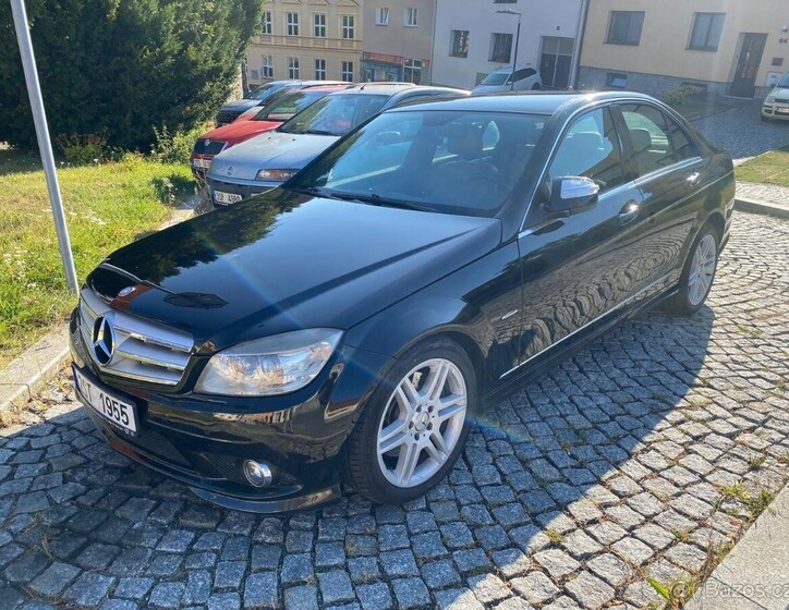 Mercedes-Benz Třídy C Sedan / Limuzína 3,0 l 165 kw