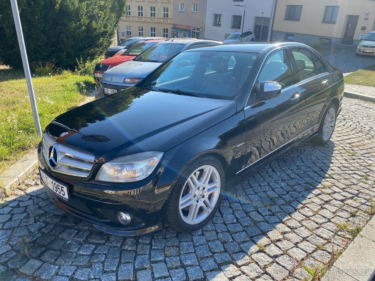 Mercedes-Benz Třídy C Sedan / Limuzína 3,0 l 165 kw
