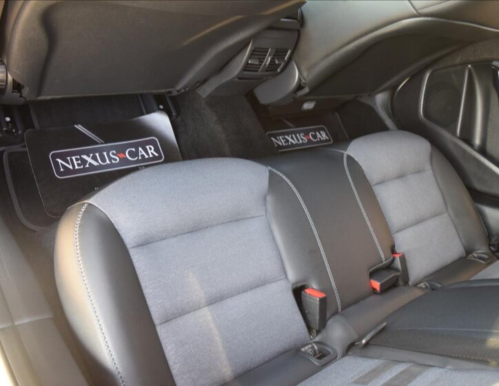 Mercedes-Benz GLA 19