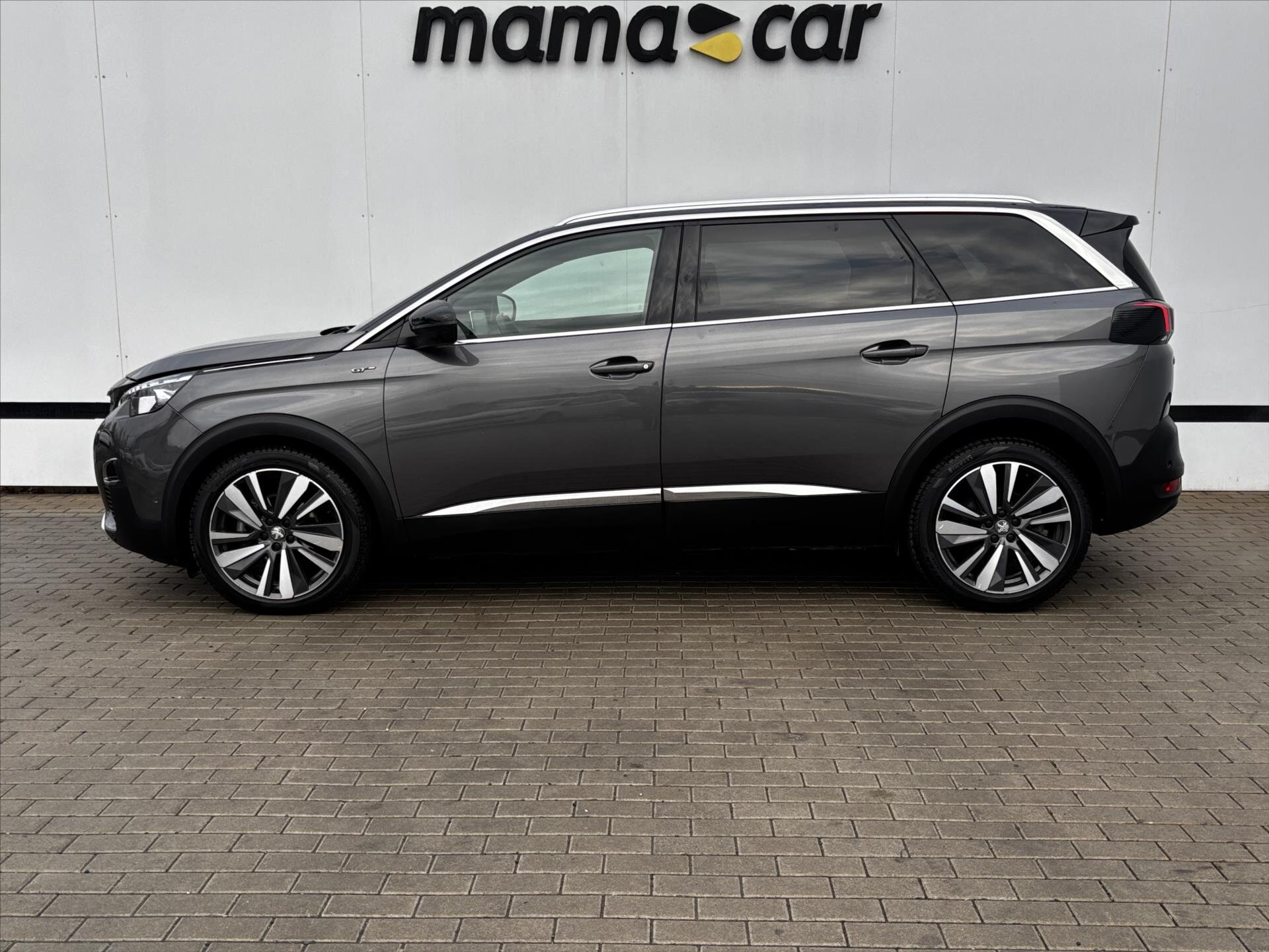 Peugeot 5008 SUV 2,0 l 130 kw