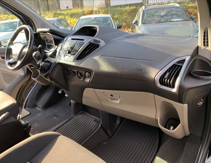 Ford Tourneo Custom VAN-Minibus 2,0 l 125 kw