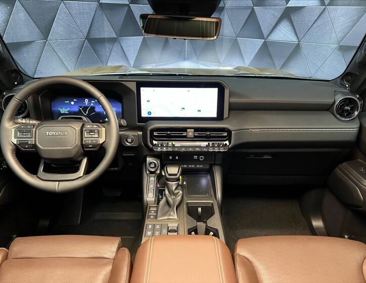 Toyota Land Cruiser 9