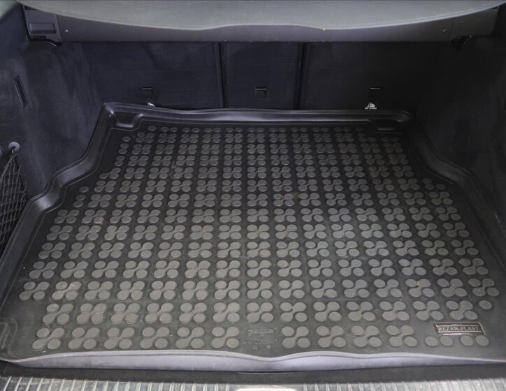 Mercedes-Benz Třídy C Kombi 1,6 l 100 kw