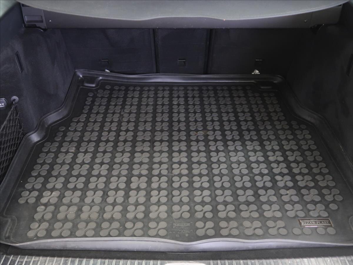 Mercedes-Benz Třídy C Kombi 1,6 l 100 kw