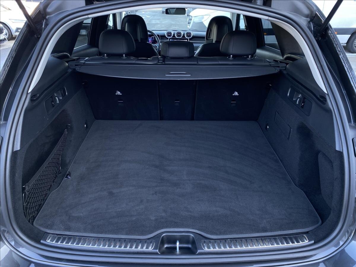 Mercedes-Benz GLC SUV 2,0 l 145 kw