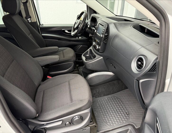 Mercedes-Benz Třídy V MPV 2,1 l 140 kw