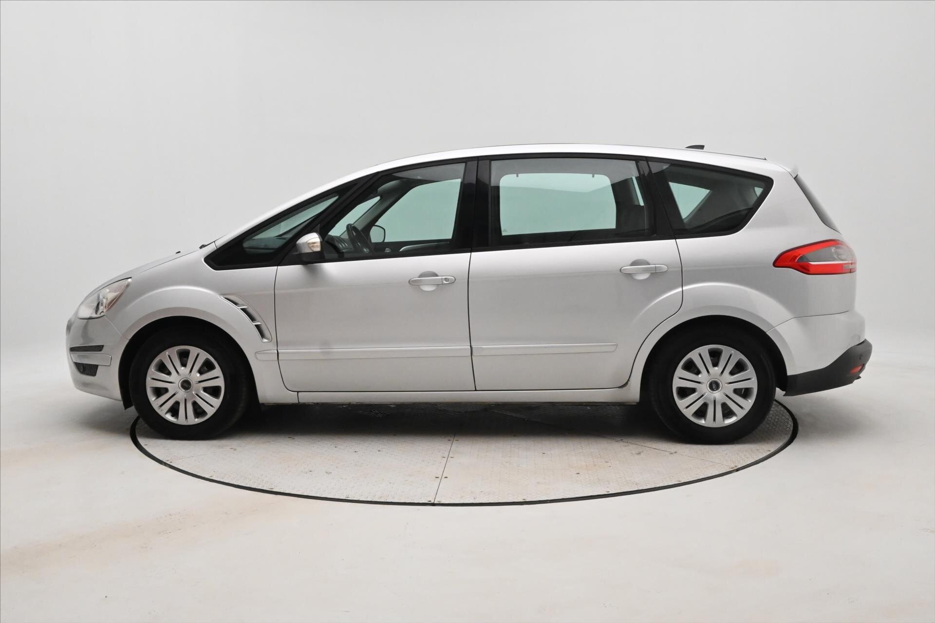 Ford S-MAX MPV 2,0 l 103 kw