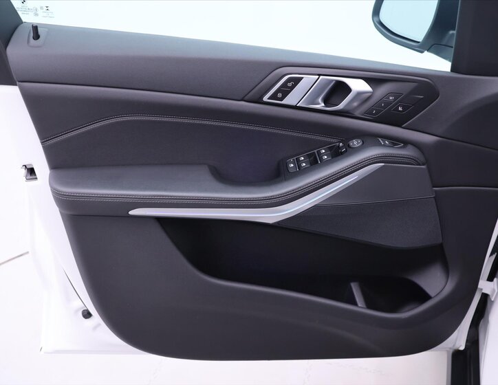 BMW X5 SUV / Terénní 3,0 l 245 kw