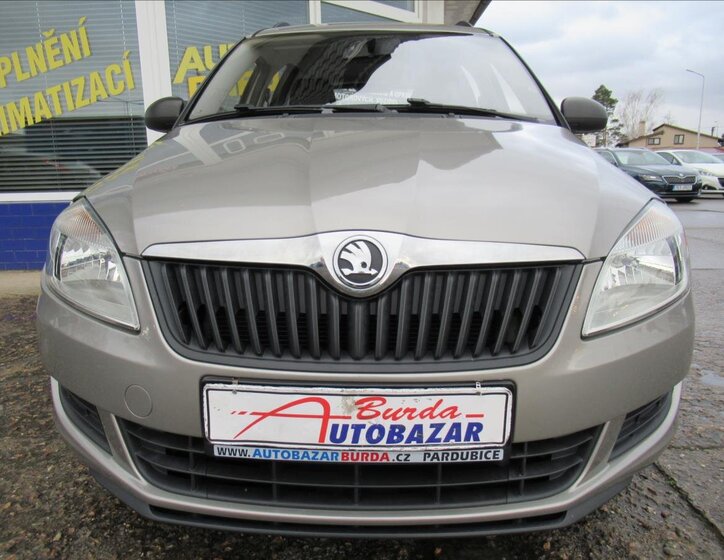 Škoda Roomster Hatchback 1,2 l 51 kw