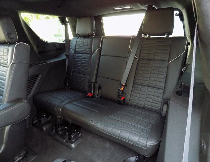 Cadillac Escalade 13