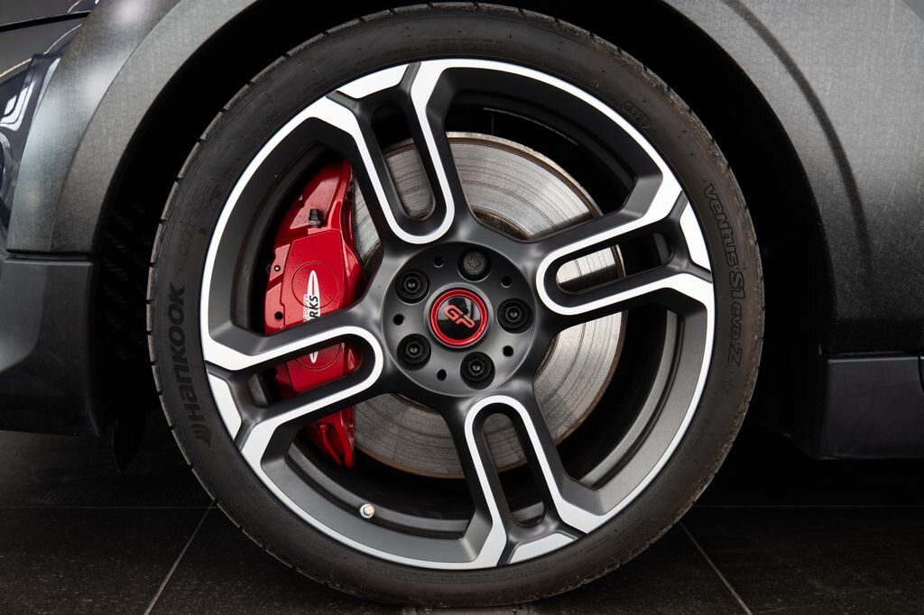 Mini Cooper Hatchback 2,0 l 225 kw