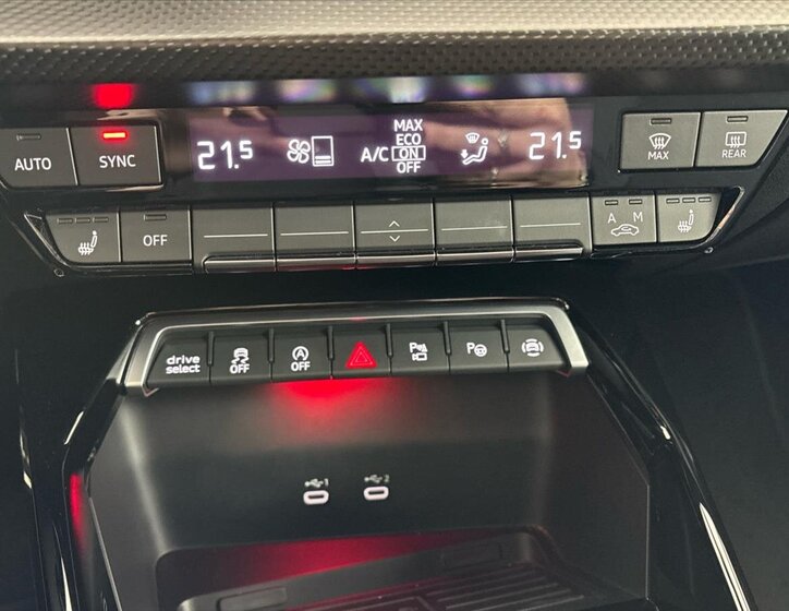 Audi RS 3 Sedan / Limuzína 2,5 l 294 kw