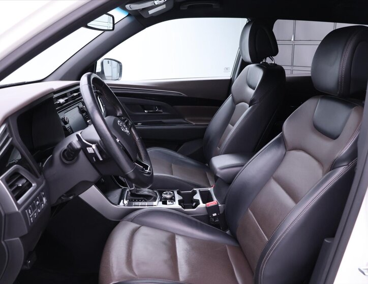 SsangYong Korando SUV / Terénní 1,5 l 120 kw