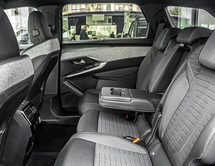 Peugeot 5008 SUV / Terénní 1,2 l 107 kw