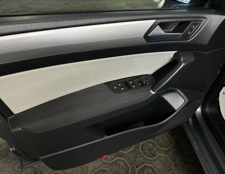 Volkswagen Touran 14