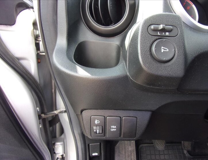Honda Jazz Hatchback 1,2 l 66 kw