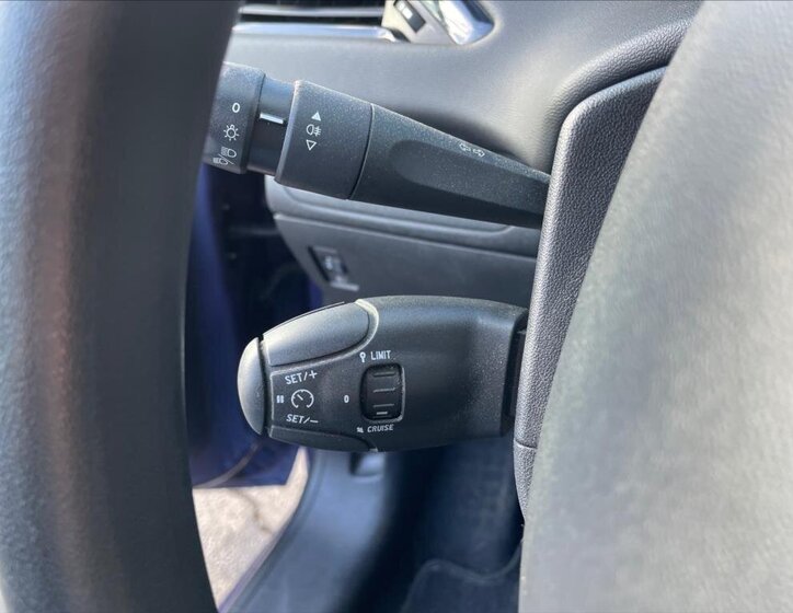 Peugeot 208 Hatchback 999,0 50 kw