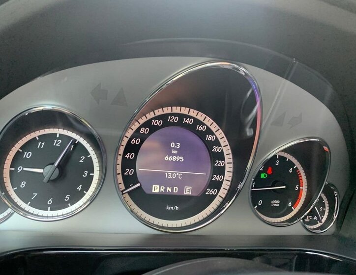 Mercedes-Benz Třídy E Sedan 2,2 l 120 kw