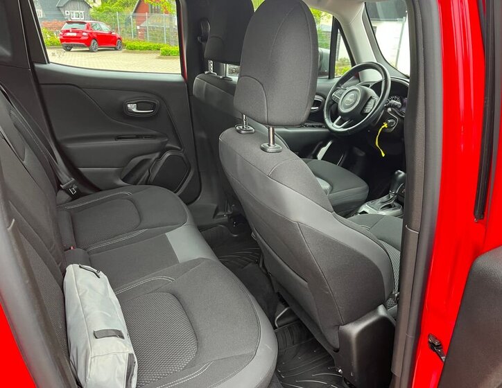 Jeep Renegade SUV / Terénní 1,3 l 132 kw