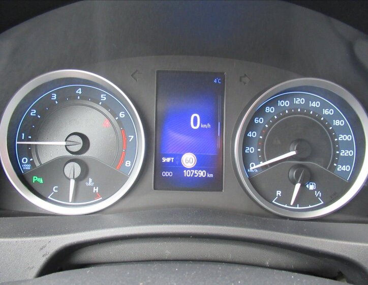 Toyota Corolla Sedan 1,6 l 97 kw