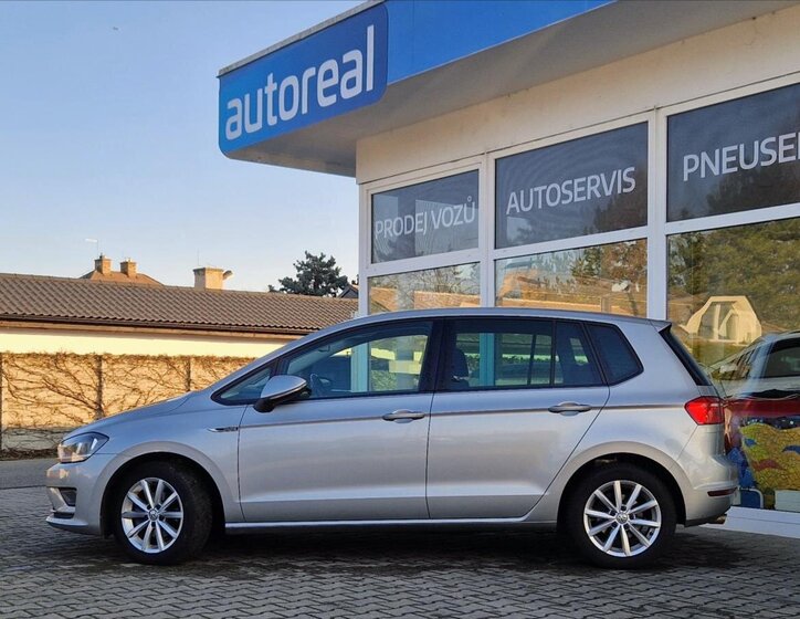 Volkswagen Golf Sportsvan Kombi 1,2 l 81 kw