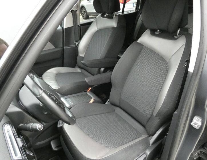 Citroën Grand C4 Picasso 27