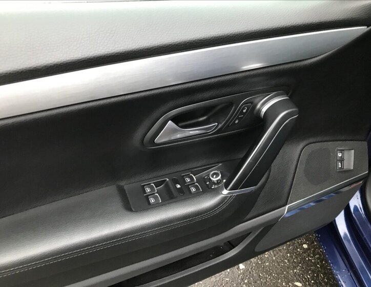 Volkswagen Passat CC Sedan 2,0 l 125 kw