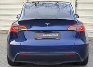 Tesla Model Y 6