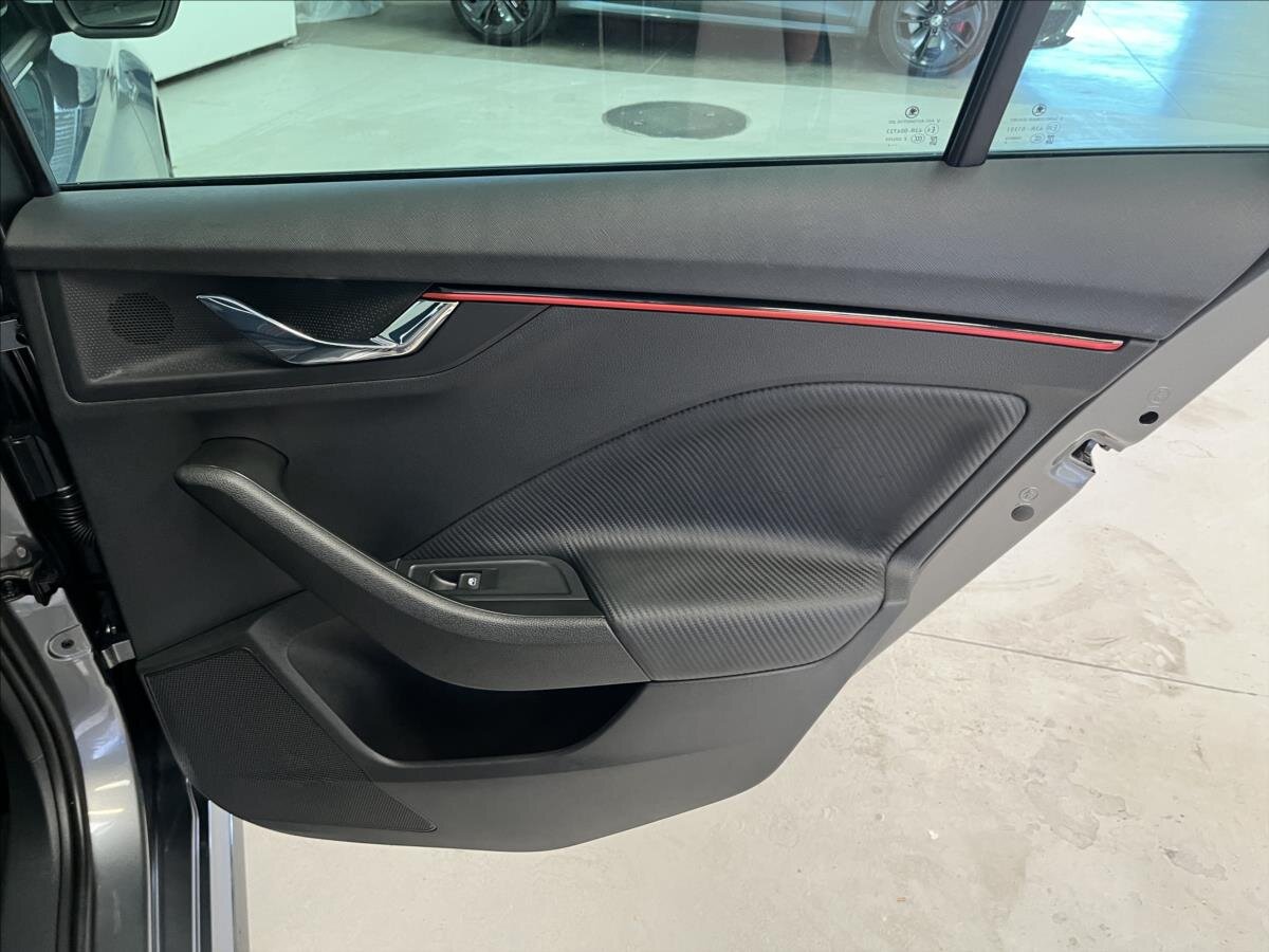 Škoda Kamiq SUV / Terénní 1,5 l 110 kw