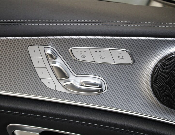 Mercedes-Benz Třídy E 25