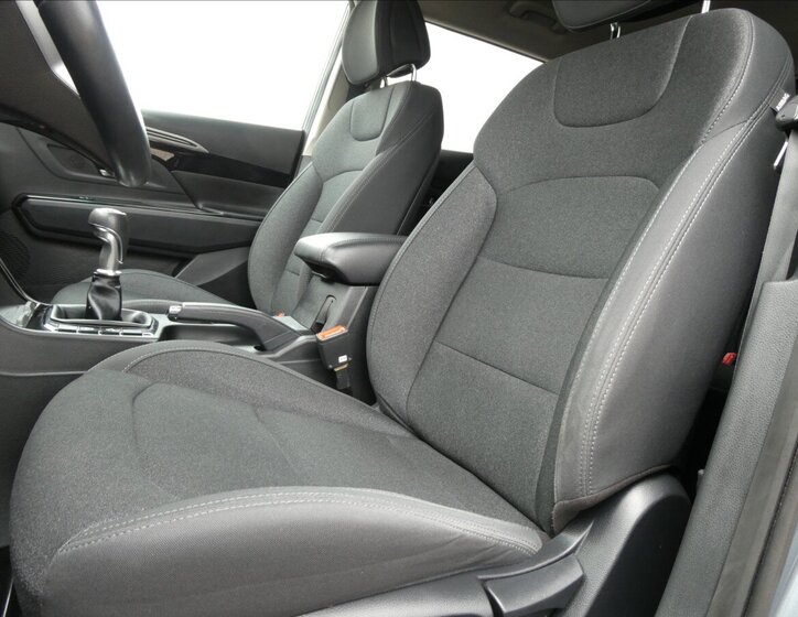 SsangYong Korando SUV / Terénní 1,5 l 120 kw