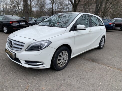 Mercedes-Benz Třídy B Hatchback 1,6 l 90 kw