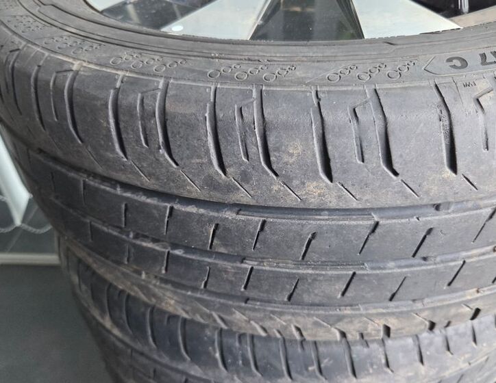 Mercedes-Benz Vito 22