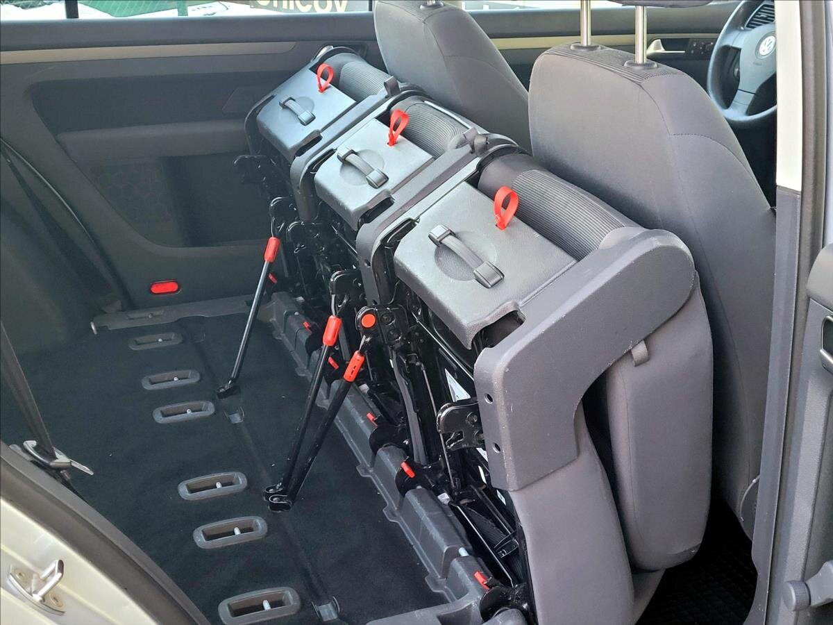 Volkswagen Touran MPV 1,9 l 77 kw