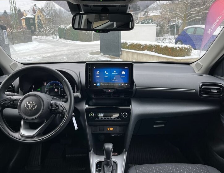 Toyota Yaris Cross SUV 1,5 l 68 kw