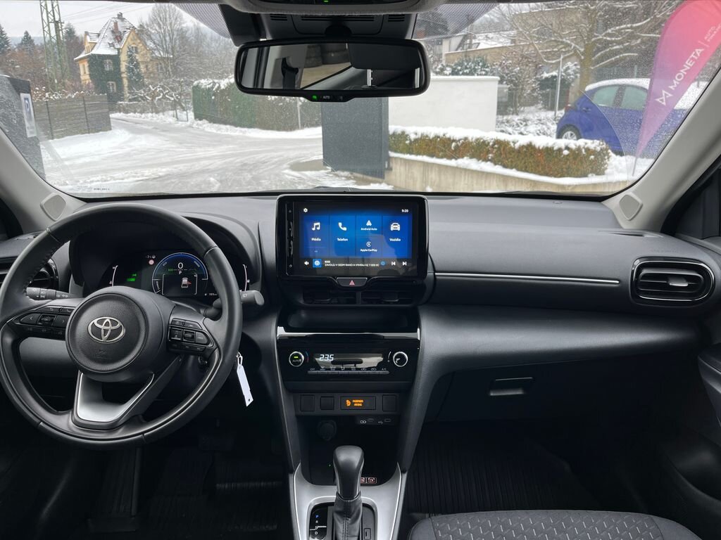 Toyota Yaris Cross SUV 1,5 l 68 kw